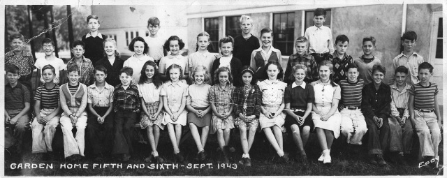 Students in GH fifth and sixth grade, 1943 