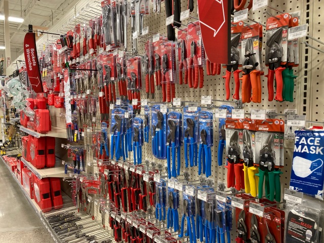 Tools - Ace Hardware opening 2022